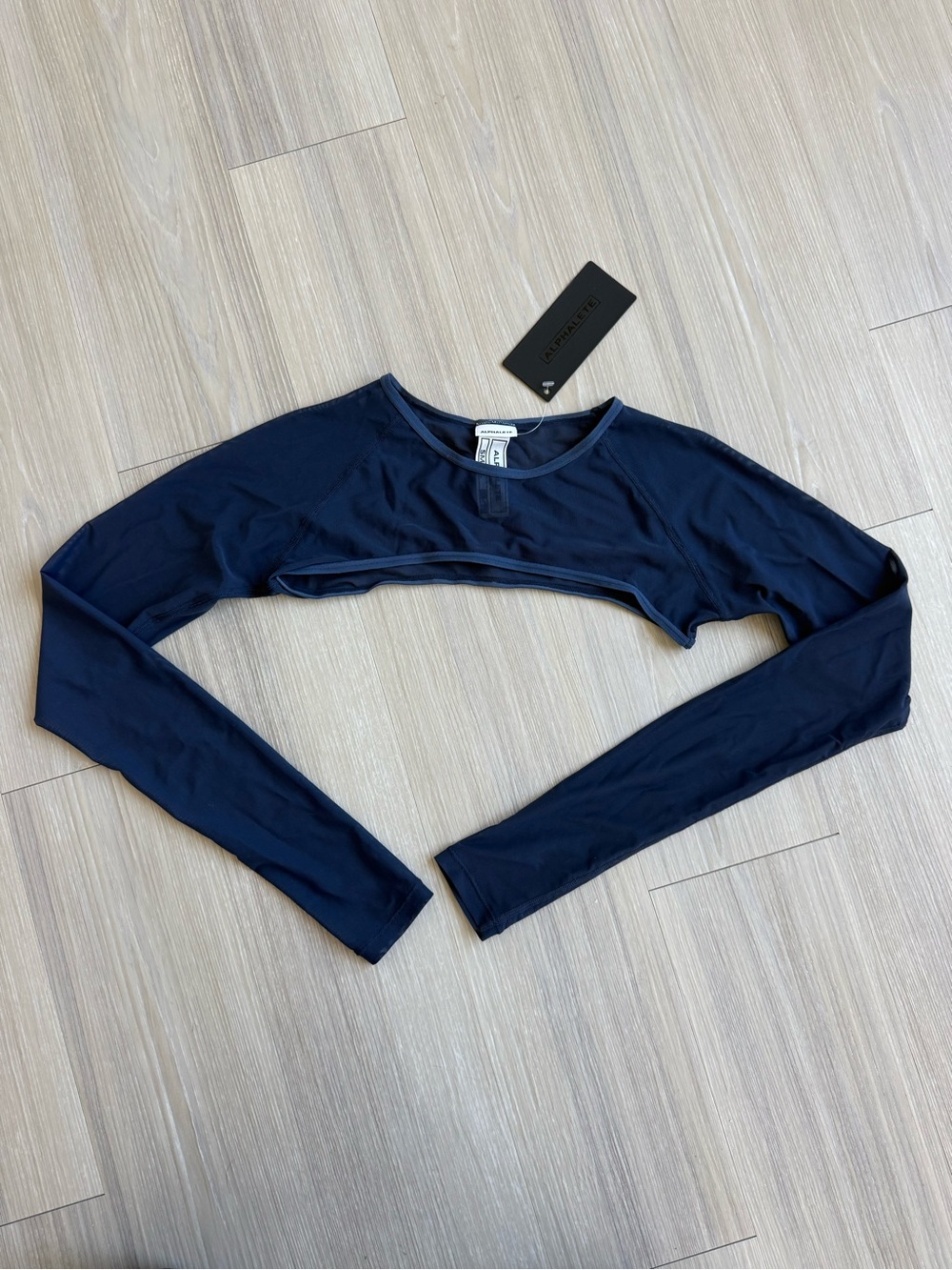 New With Tags Navy Long-Sleeve Crop Top Alphalete